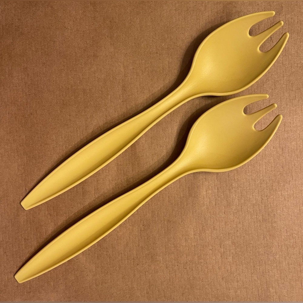 TUPPERWARE Vintage Yellow Salad Fork Set